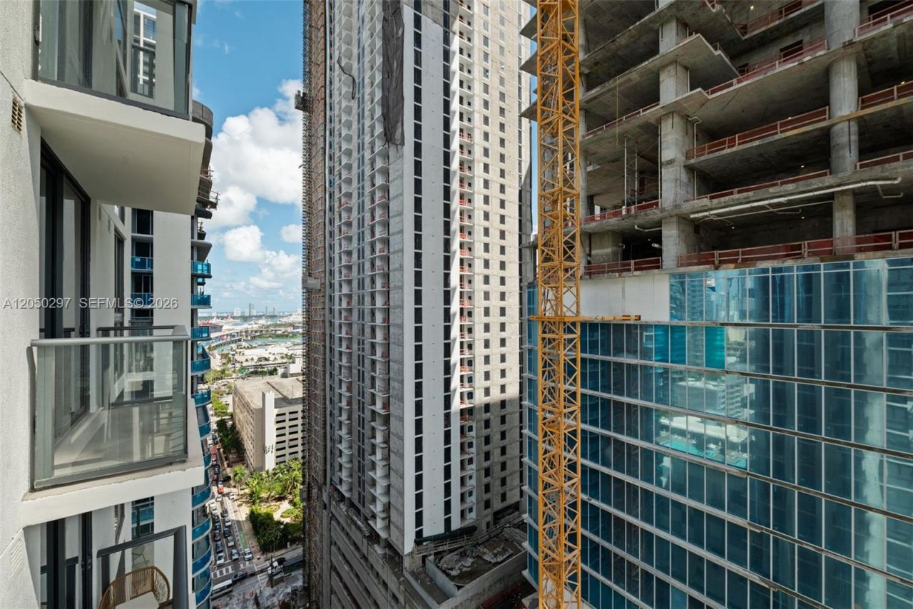 11 NE 6th St , Unit 2605, Miami, FL 33132 Photo