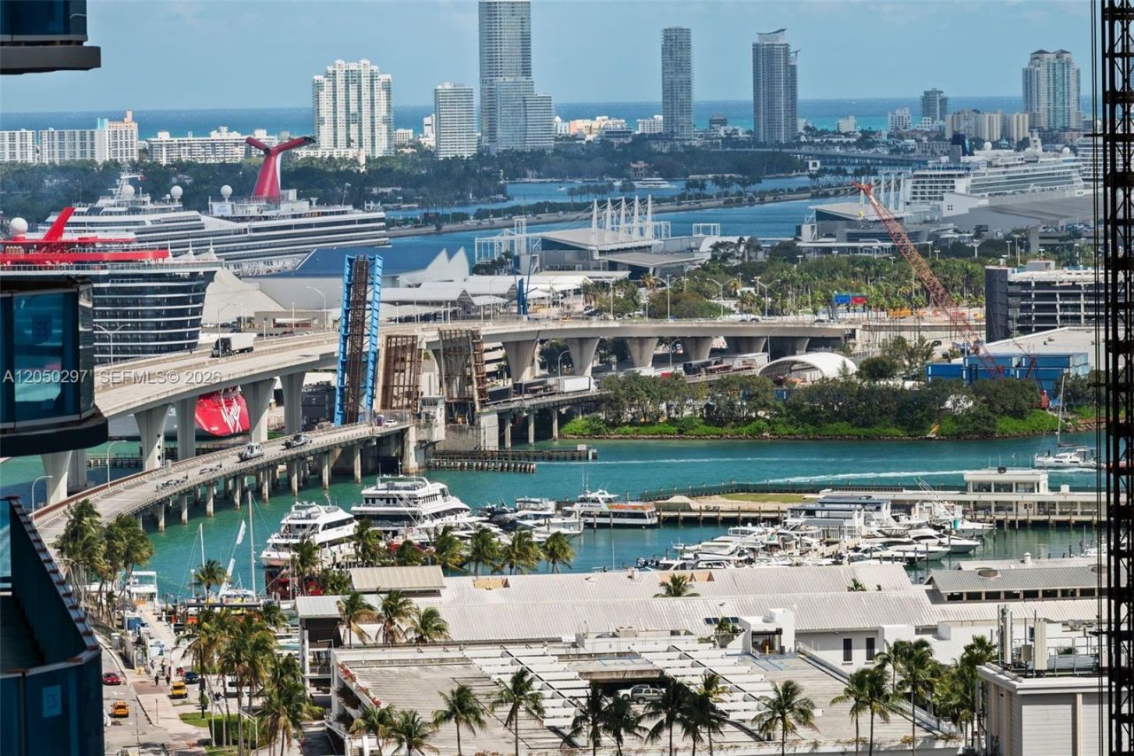 11 NE 6th St , Unit 2605, Miami, FL 33132 Photo