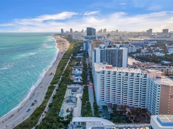 2899 Collins Ave , Unit 702, Miami Beach, FL 33140