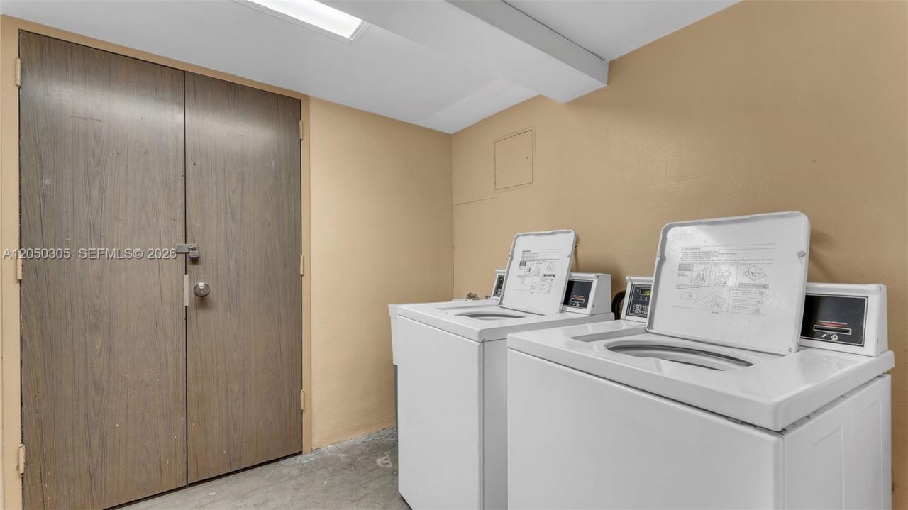 2899 Collins Ave , Unit 702, Miami Beach, FL 33140 Photo