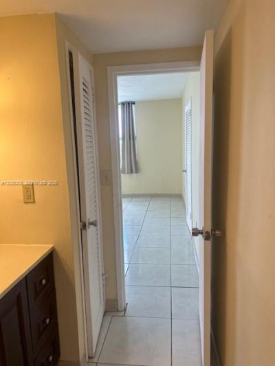 2899 Collins Ave , Unit 702, Miami Beach, FL 33140 Photo