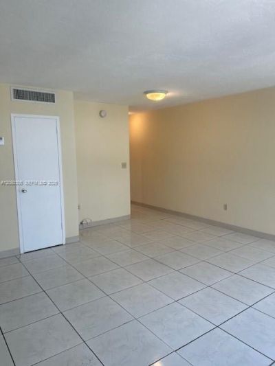 2899 Collins Ave , Unit 702, Miami Beach, FL 33140 Photo