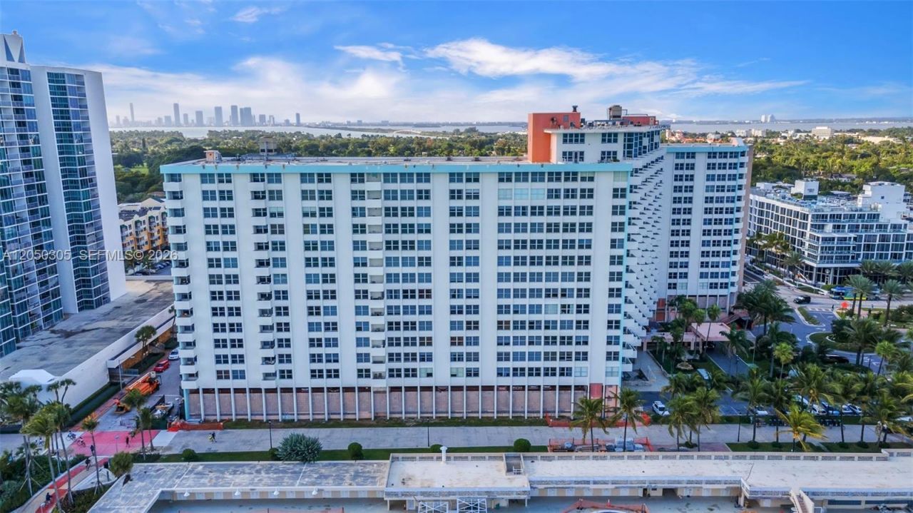 2899 Collins Ave , Unit 702, Miami Beach, FL 33140 Photo
