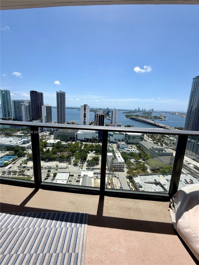 1600 NE 1st Ave, Unit 3402, Miami, FL 33132 Photo