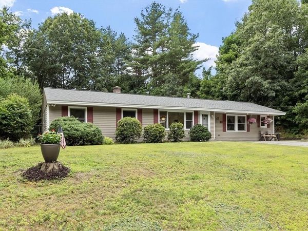 17 Parlee Road, Chelmsford, MA 01824