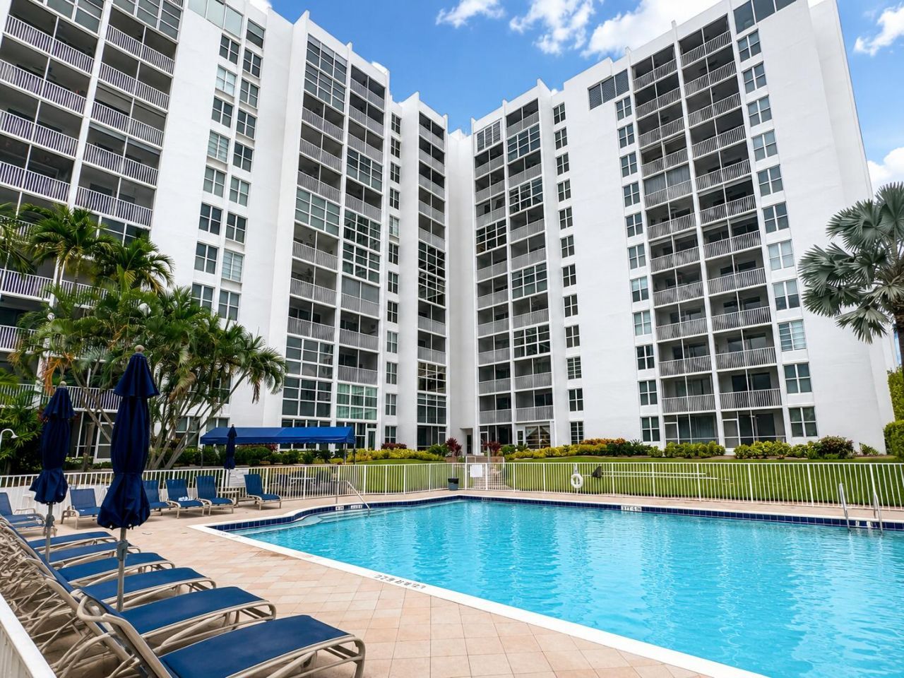 1391 S Ocean Boulevard, Unit 807, Pompano Beach, FL 33062 Photo