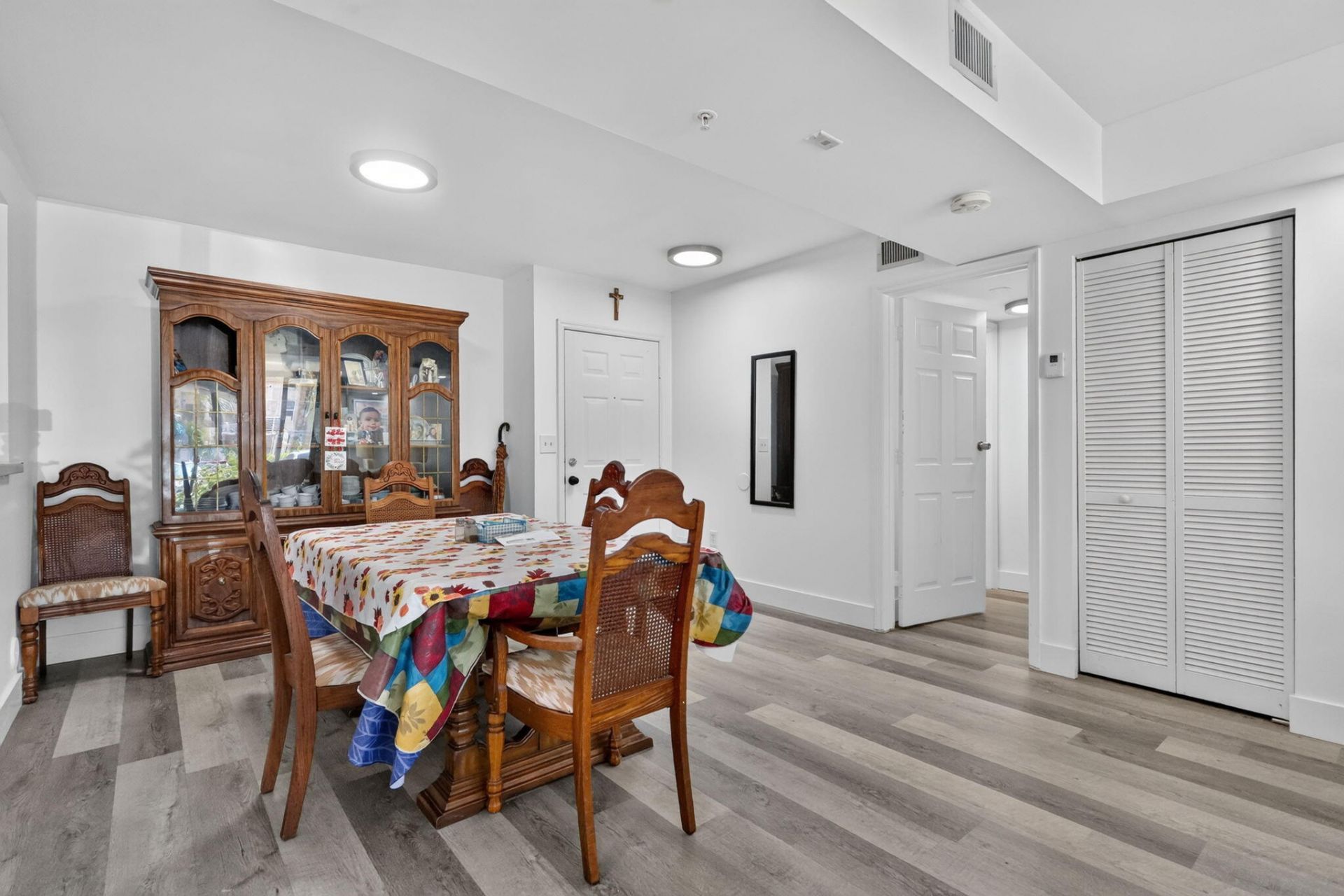 2731 Ocean Club Boulevard, Unit 102, Hollywood, FL 33019 Photo