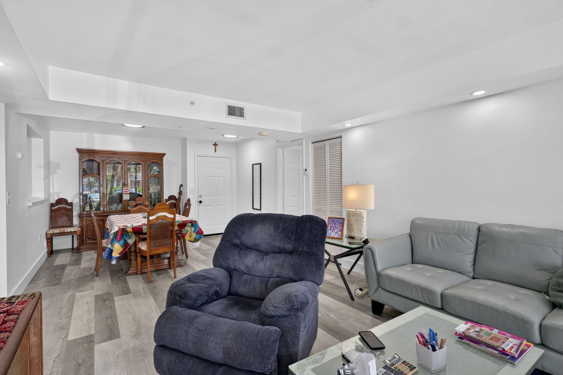 2731 Ocean Club Boulevard, Unit 102, Hollywood, FL 33019 Photo