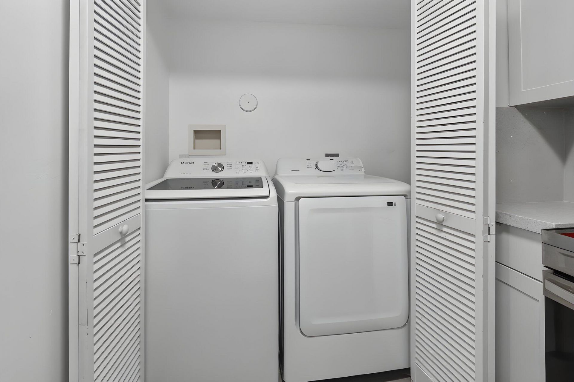 2731 Ocean Club Boulevard, Unit 102, Hollywood, FL 33019 Photo
