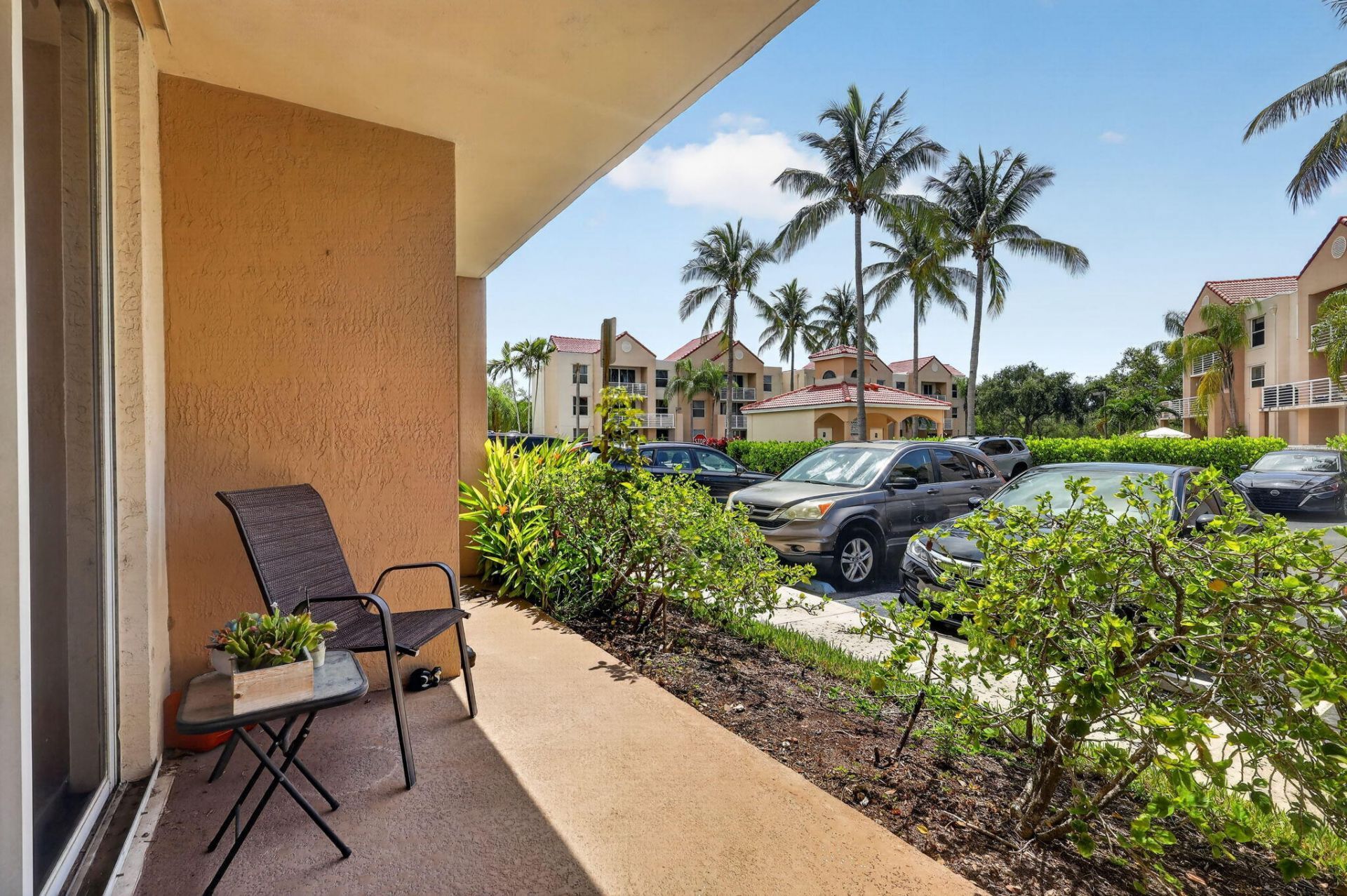 2731 Ocean Club Boulevard, Unit 102, Hollywood, FL 33019 Photo
