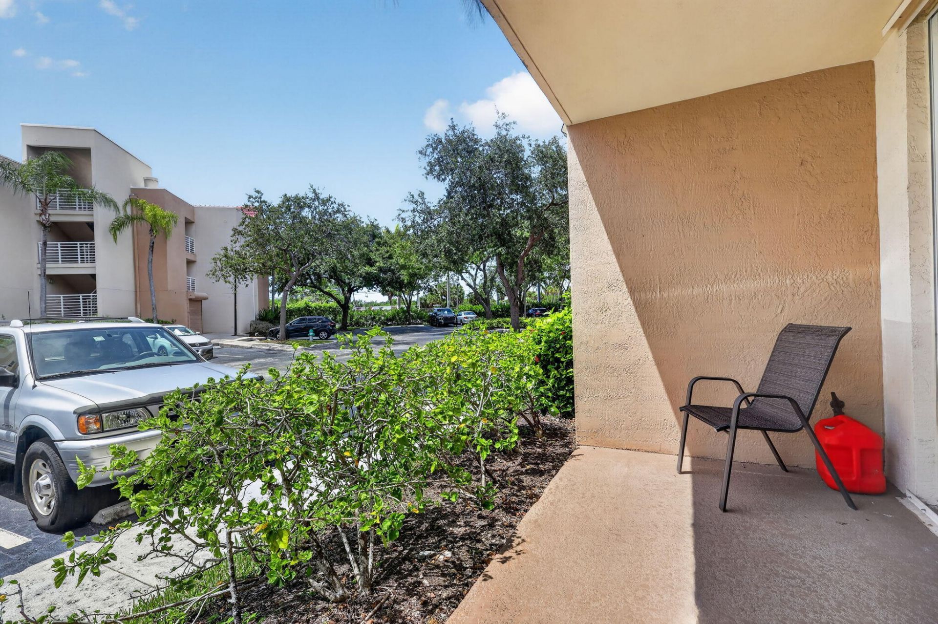 2731 Ocean Club Boulevard, Unit 102, Hollywood, FL 33019 Photo