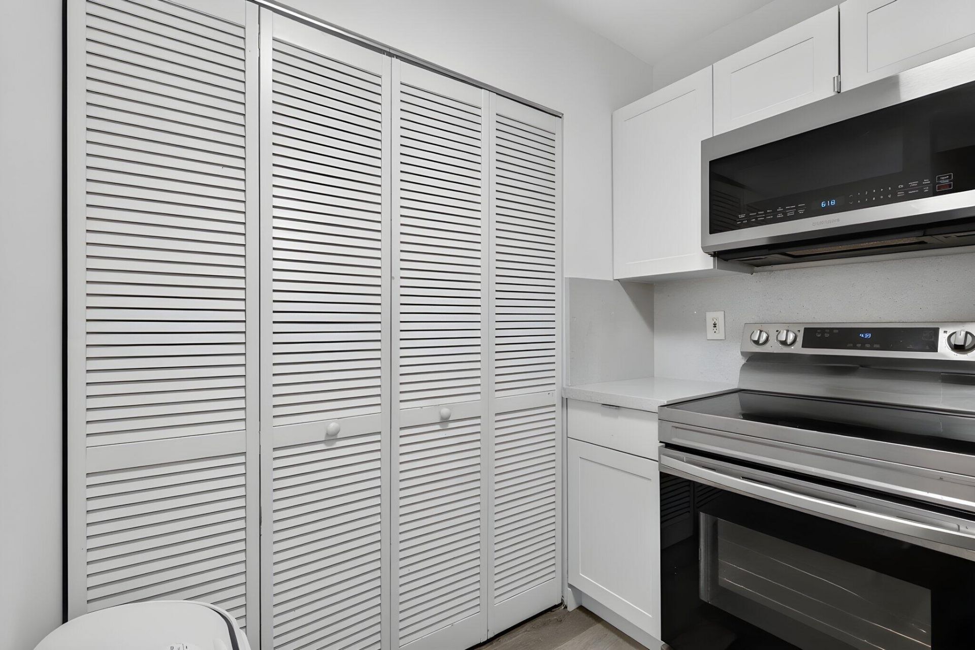 2731 Ocean Club Boulevard, Unit 102, Hollywood, FL 33019 Photo