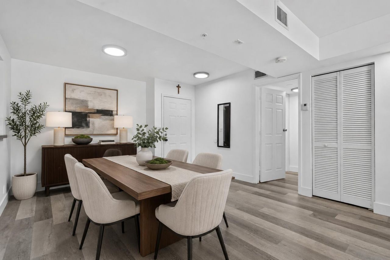 2731 Ocean Club Boulevard, Unit 102, Hollywood, FL 33019 Photo