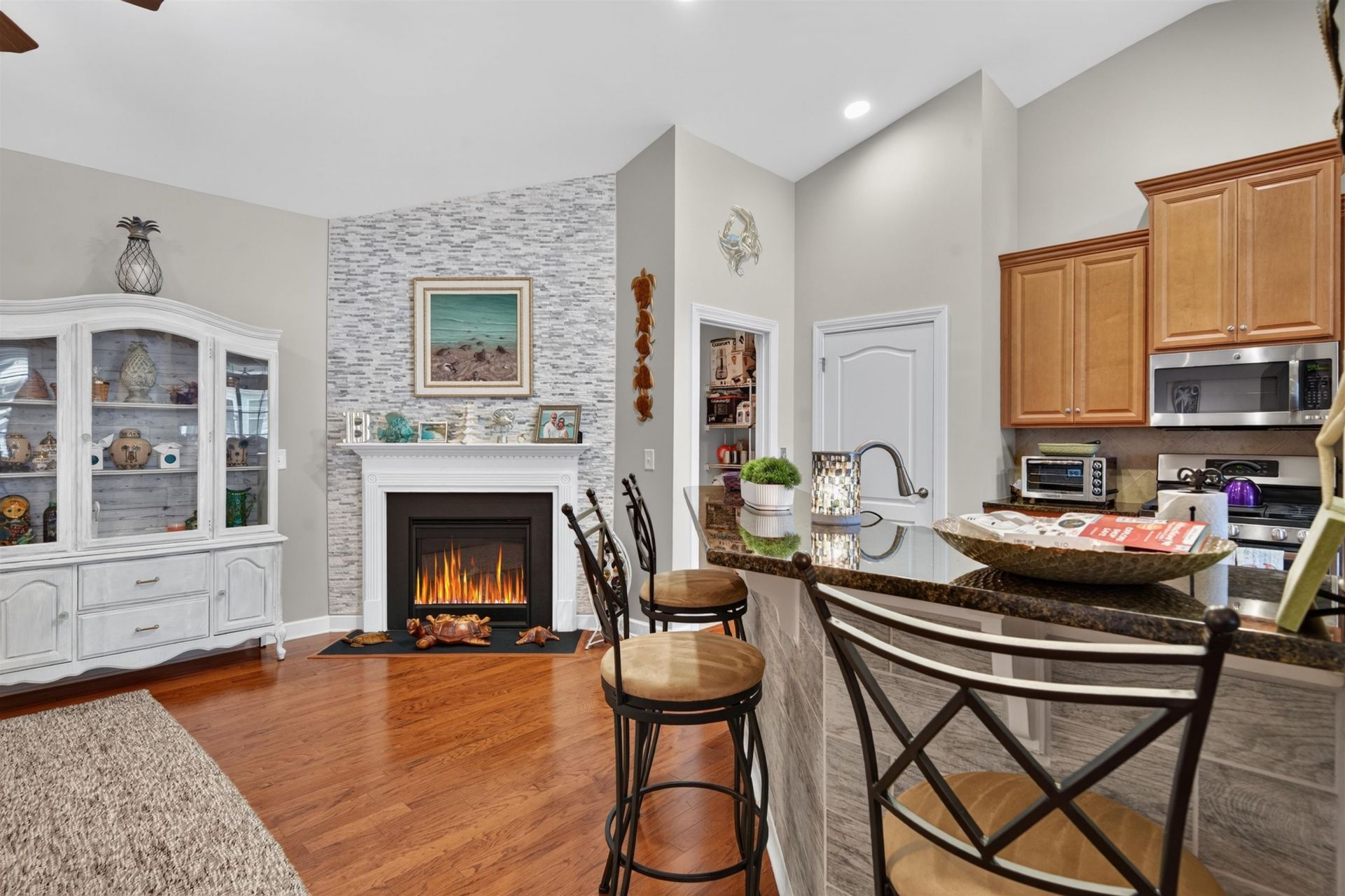 1472 Culbertson Ave. Photo 19