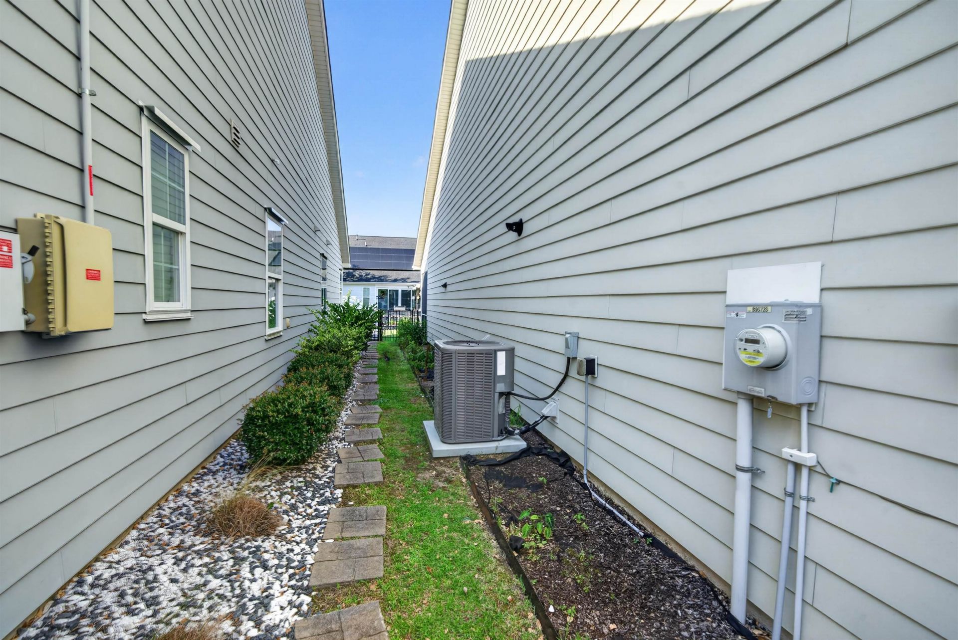 1472 Culbertson Ave. Photo 47