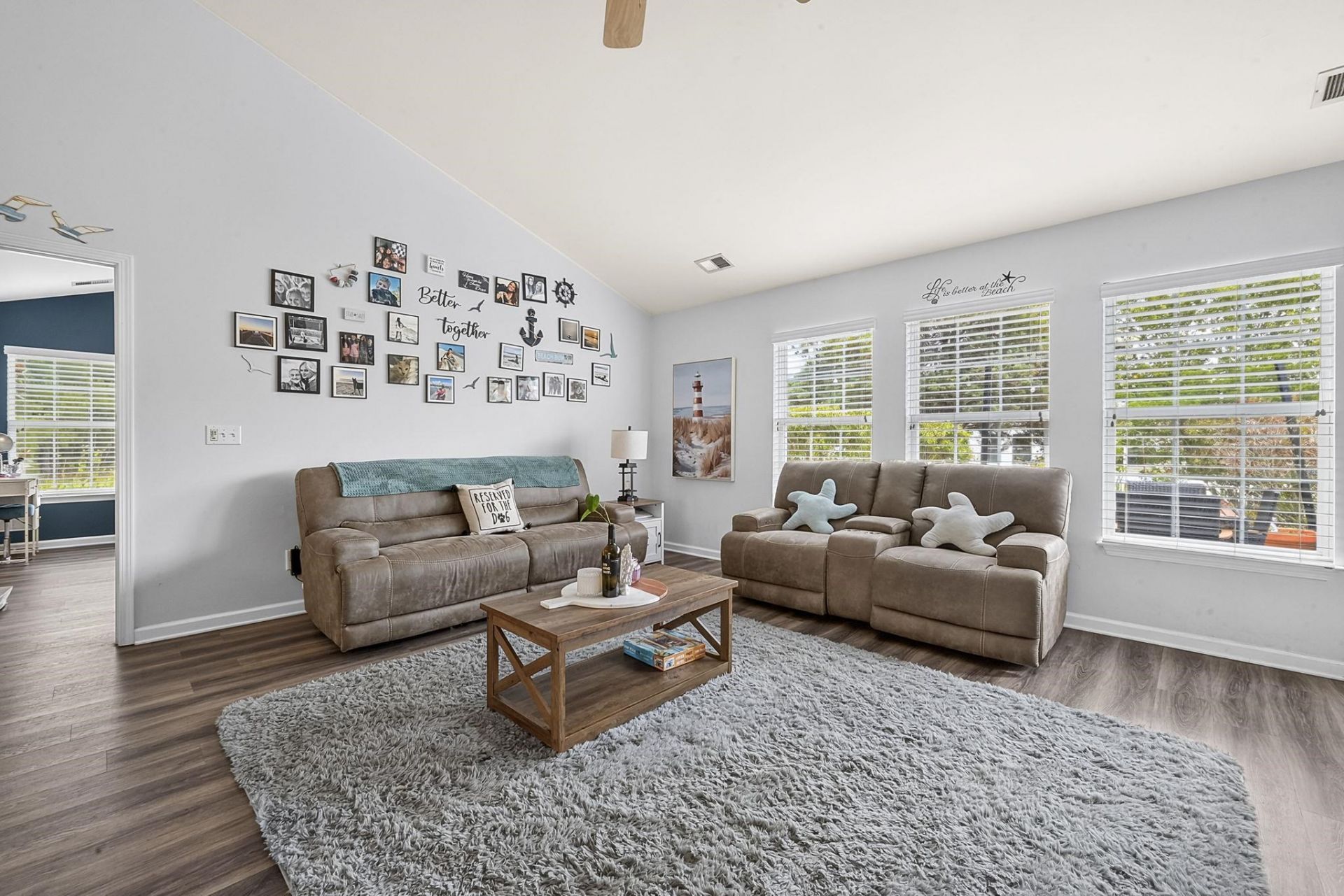 3136 Robins Nest Way  Photo 8