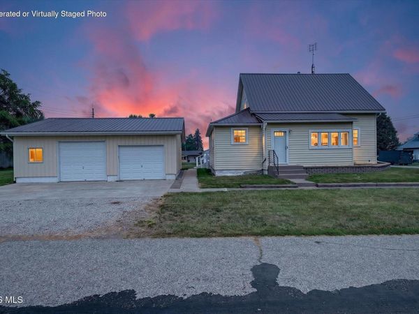203 Pleasant Street, Edon, OH 43518