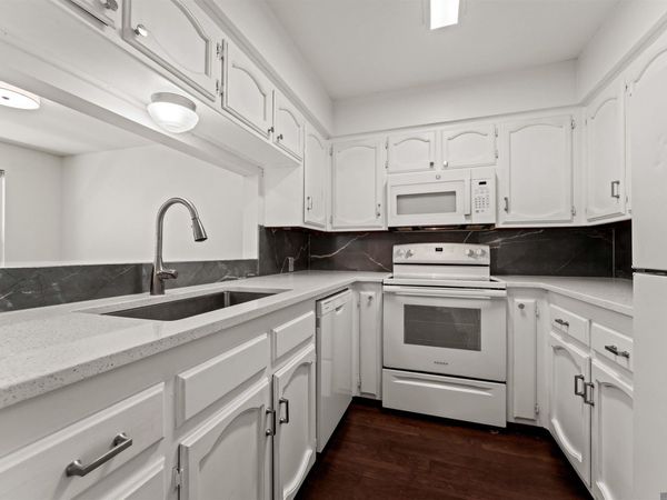 3330 Willard St, Unit #303, Baton Rouge, LA 70802
