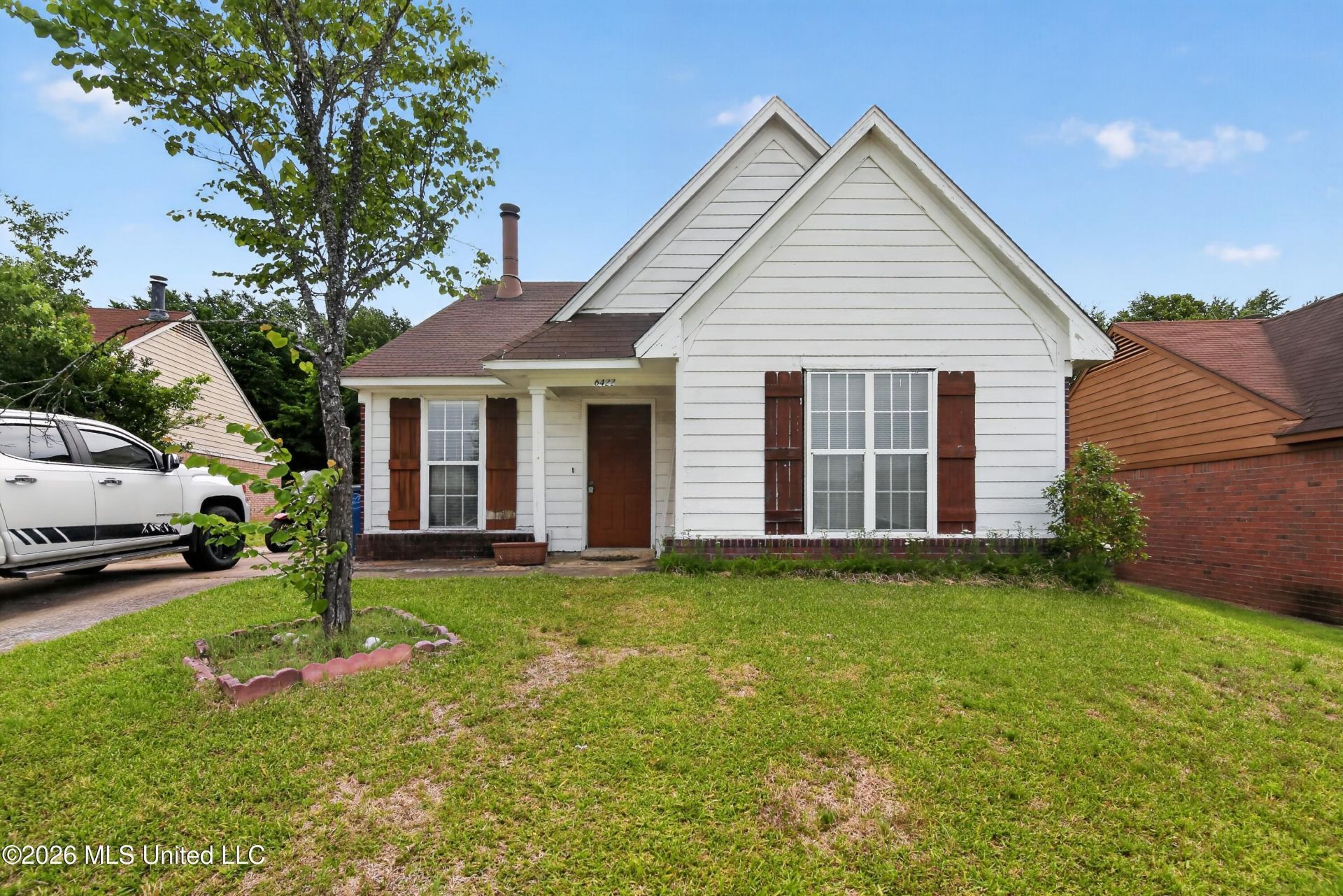 6422 Oak Leaf Drive, Olive Branch, MS 38654 Main Photo