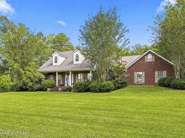 1009 Kern Lane, Crystal Springs, MS 39059