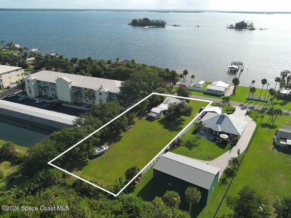 13485 N Indian River Drive , Sebastian, FL 32958