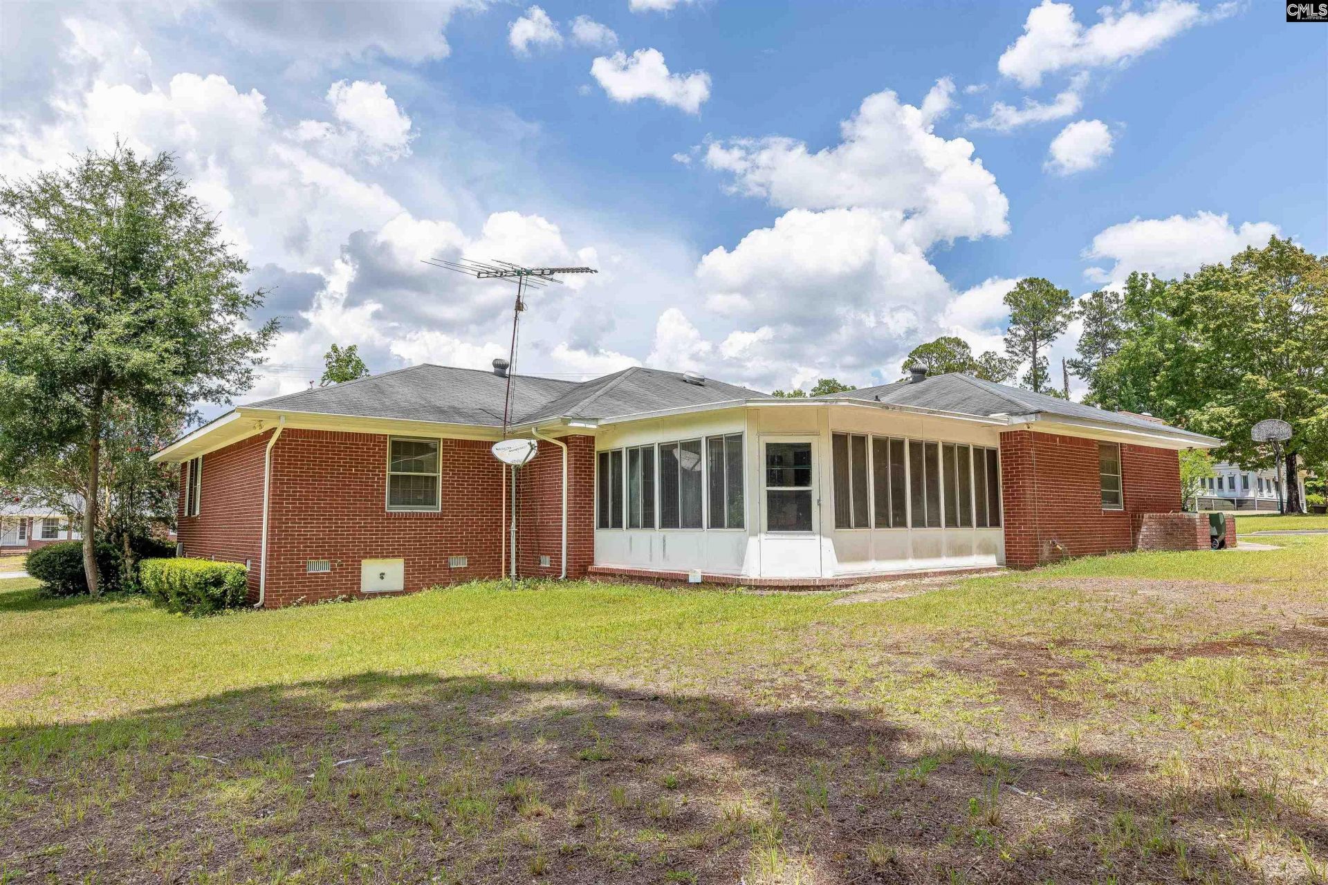 2069 Hydrick Avenue  Photo 6
