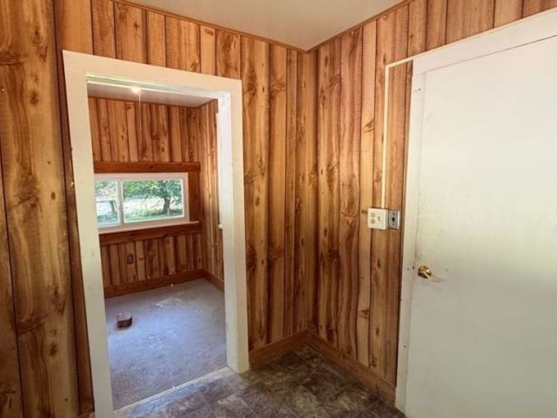 629 Portage Lakes Drive, Akron, OH 44319 Photo 10