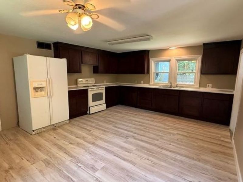629 Portage Lakes Drive, Akron, OH 44319 Photo 12