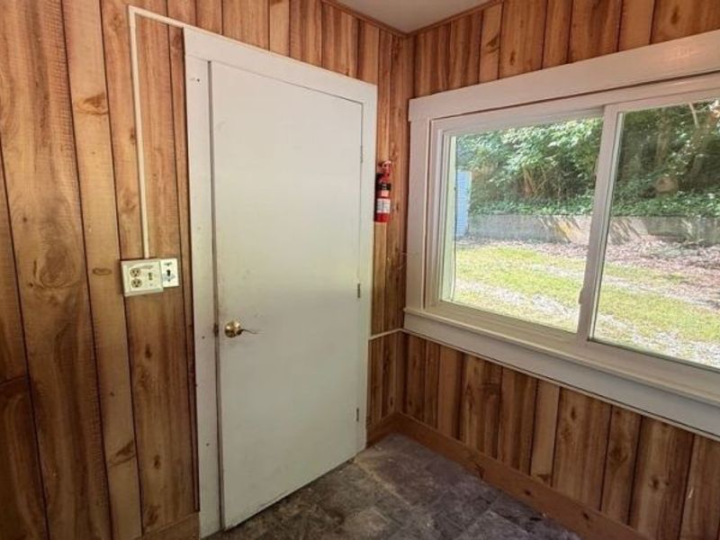 629 Portage Lakes Drive, Akron, OH 44319 Photo 9