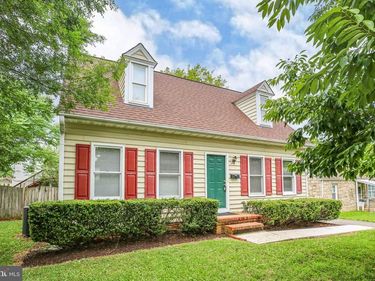 1002 STAFFORD AVENUE, FREDERICKSBURG, VA 22401
