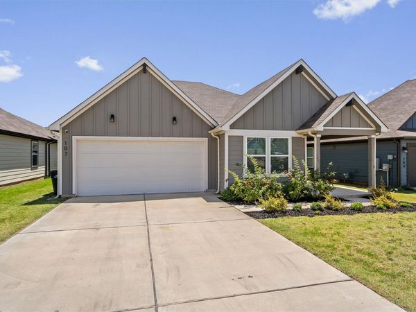 107 Aransas River RD, Hutto, TX 78634