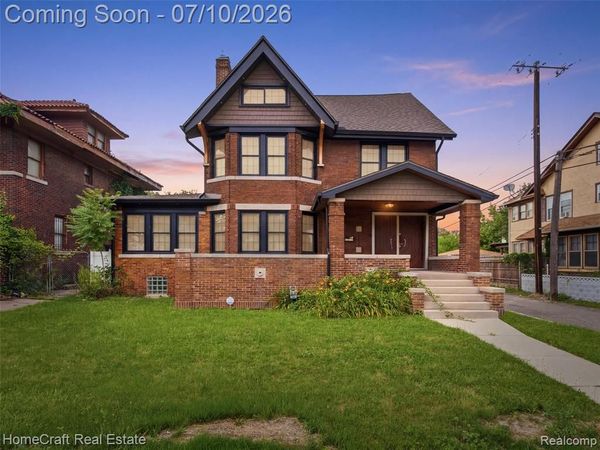 17 COLORADO Street, Highland Park, MI 48203