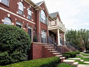 1446 Raliegh Place, Troy, MI 48084