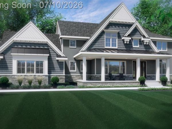 305 Roanoke Drive, Bloomfield Twp, MI 48301