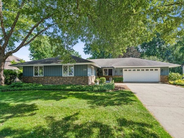 24 Briargate Circle , Sugar Grove, IL 60554