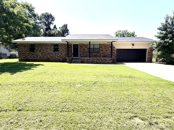 307 E Barclay Street , Henryetta, OK 74437