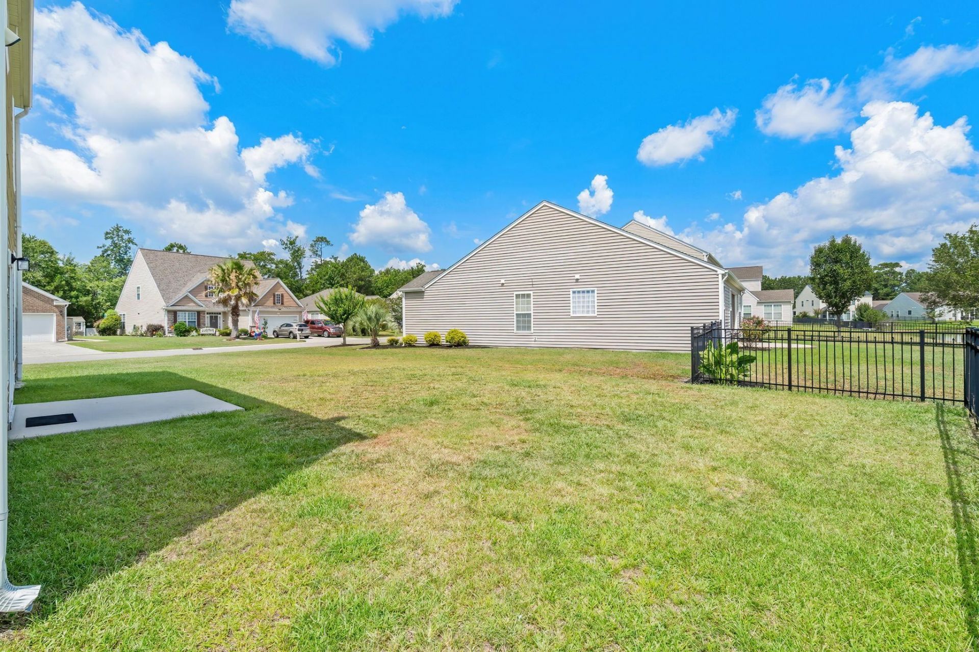 258 Burchwood Dr. Photo 39