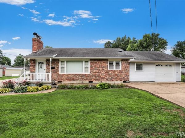 411 Parkin Street , Fredericktown, MO 63645
