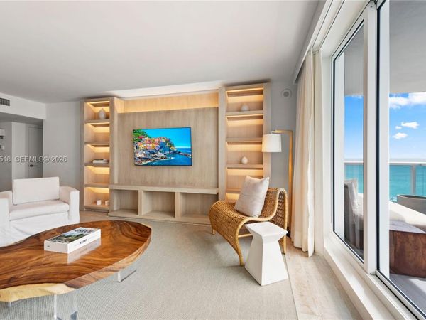 102 24th St , Unit 1110, Miami Beach, FL 33139