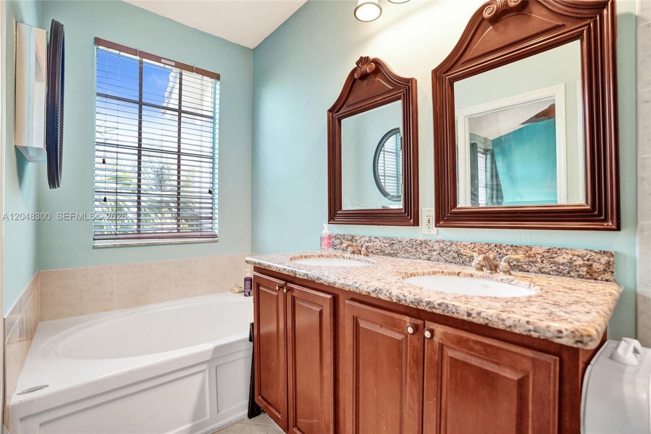 132 Ocean Cay Way, Hypoluxo, FL 33462 Photo