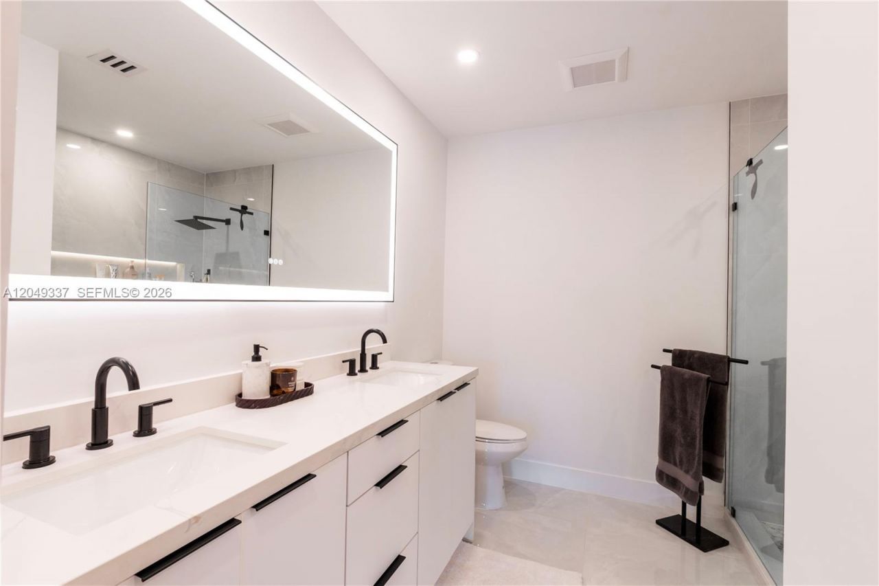 14808 Balgowan Rd , Miami Lakes, FL 33016 Photo