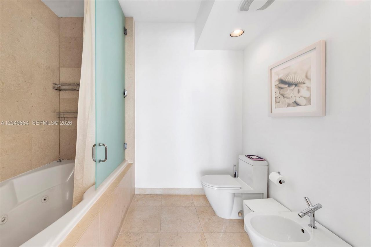 450 Alton Rd , Unit 1708, Miami Beach, FL 33139 Photo