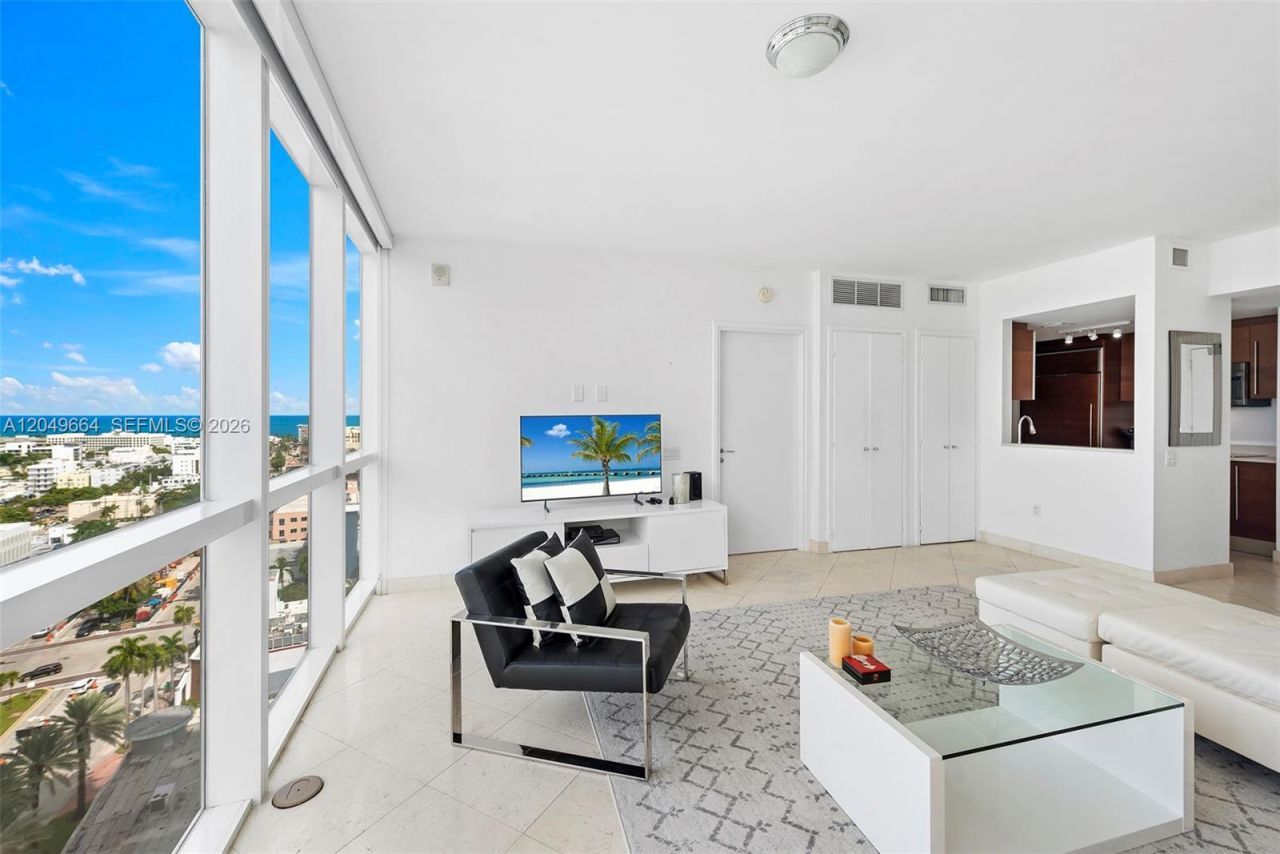 450 Alton Rd , Unit 1708, Miami Beach, FL 33139 Photo