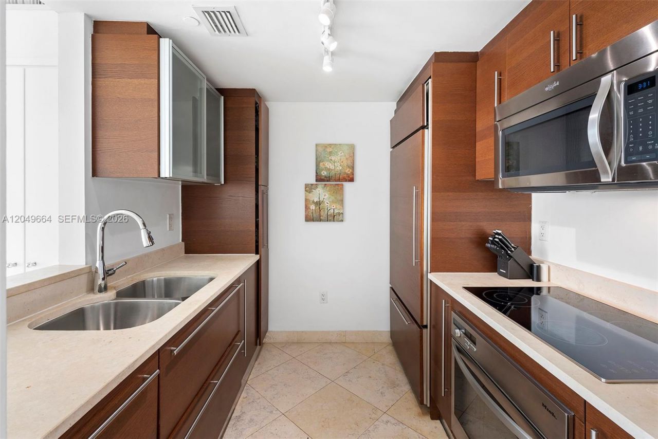450 Alton Rd , Unit 1708, Miami Beach, FL 33139 Photo