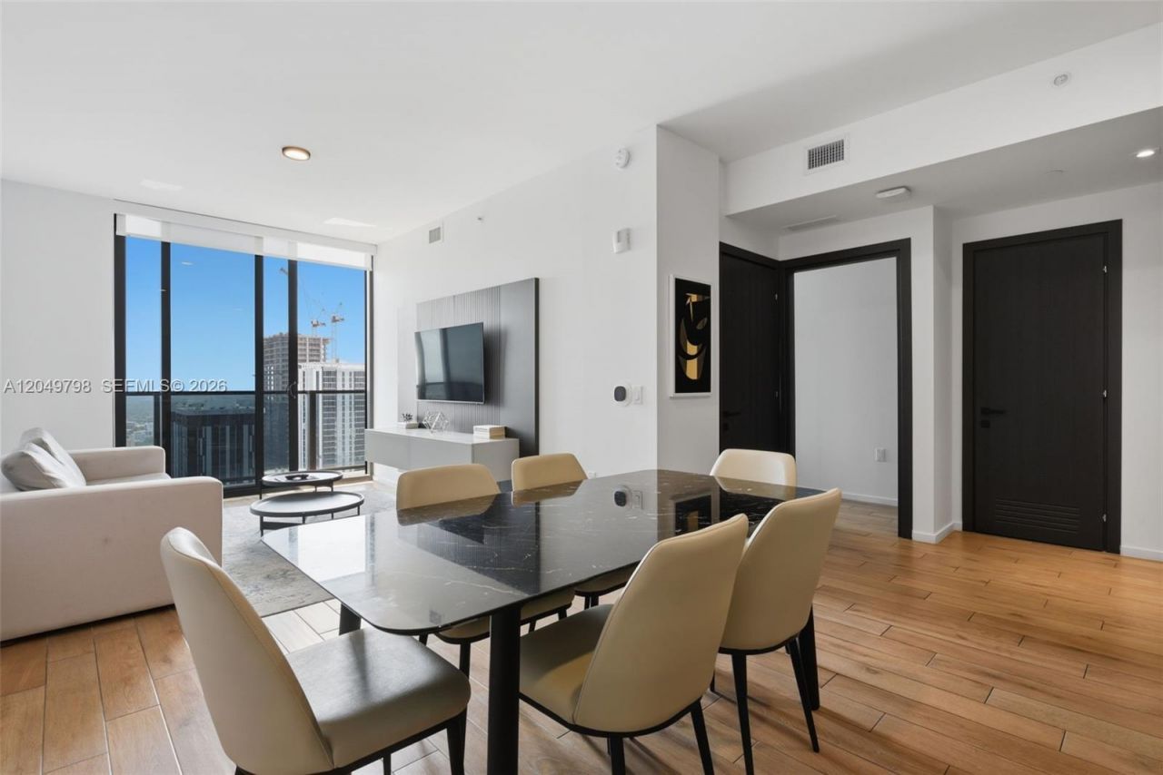 398 NE 5th St , Unit 4719, Miami, FL 33132 Photo