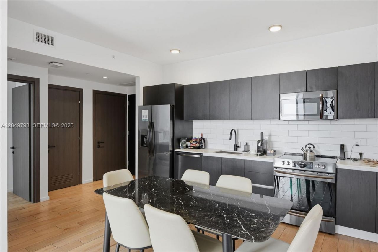398 NE 5th St , Unit 4719, Miami, FL 33132 Photo