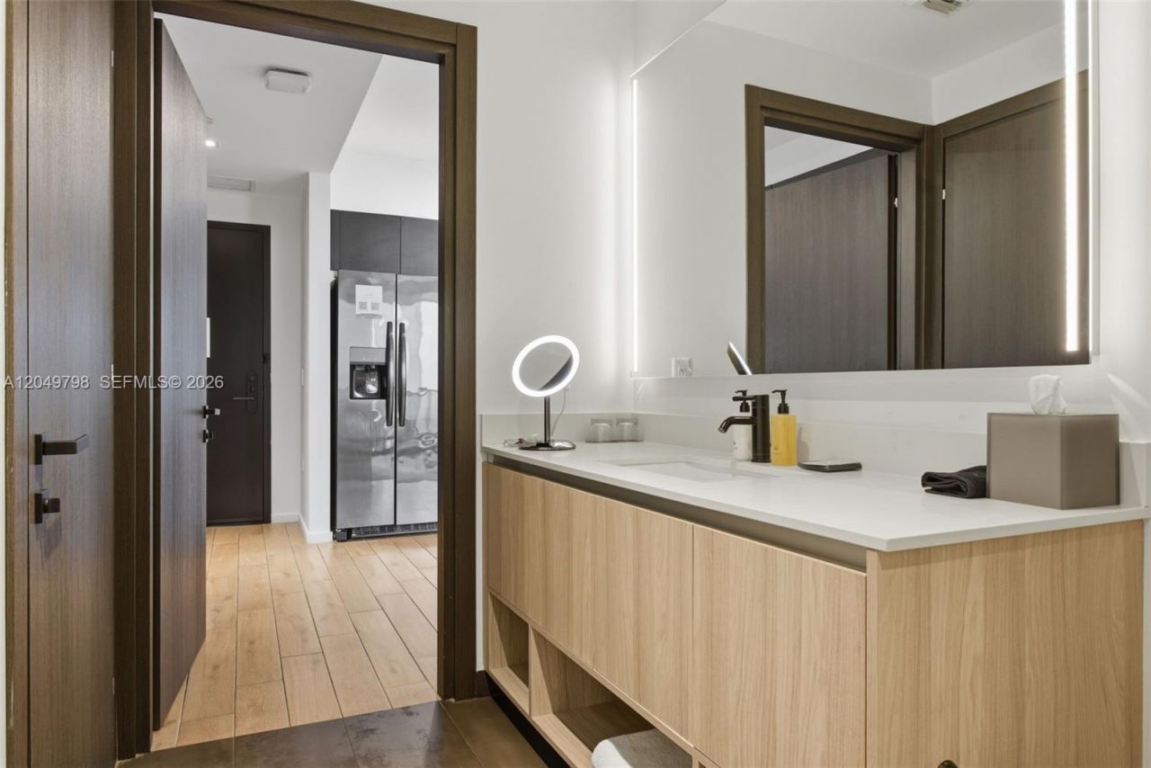 398 NE 5th St , Unit 4719, Miami, FL 33132 Photo