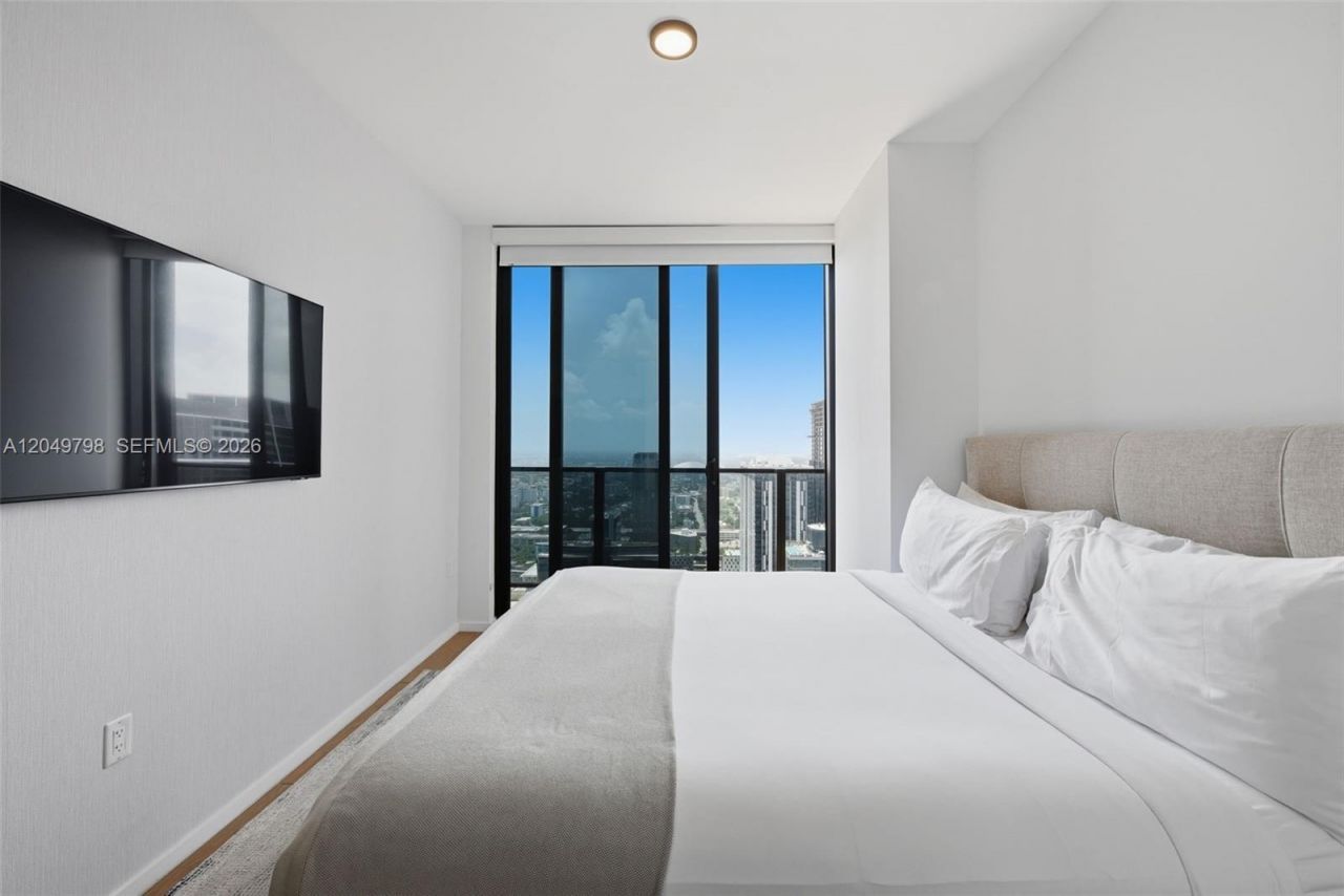 398 NE 5th St , Unit 4719, Miami, FL 33132 Photo