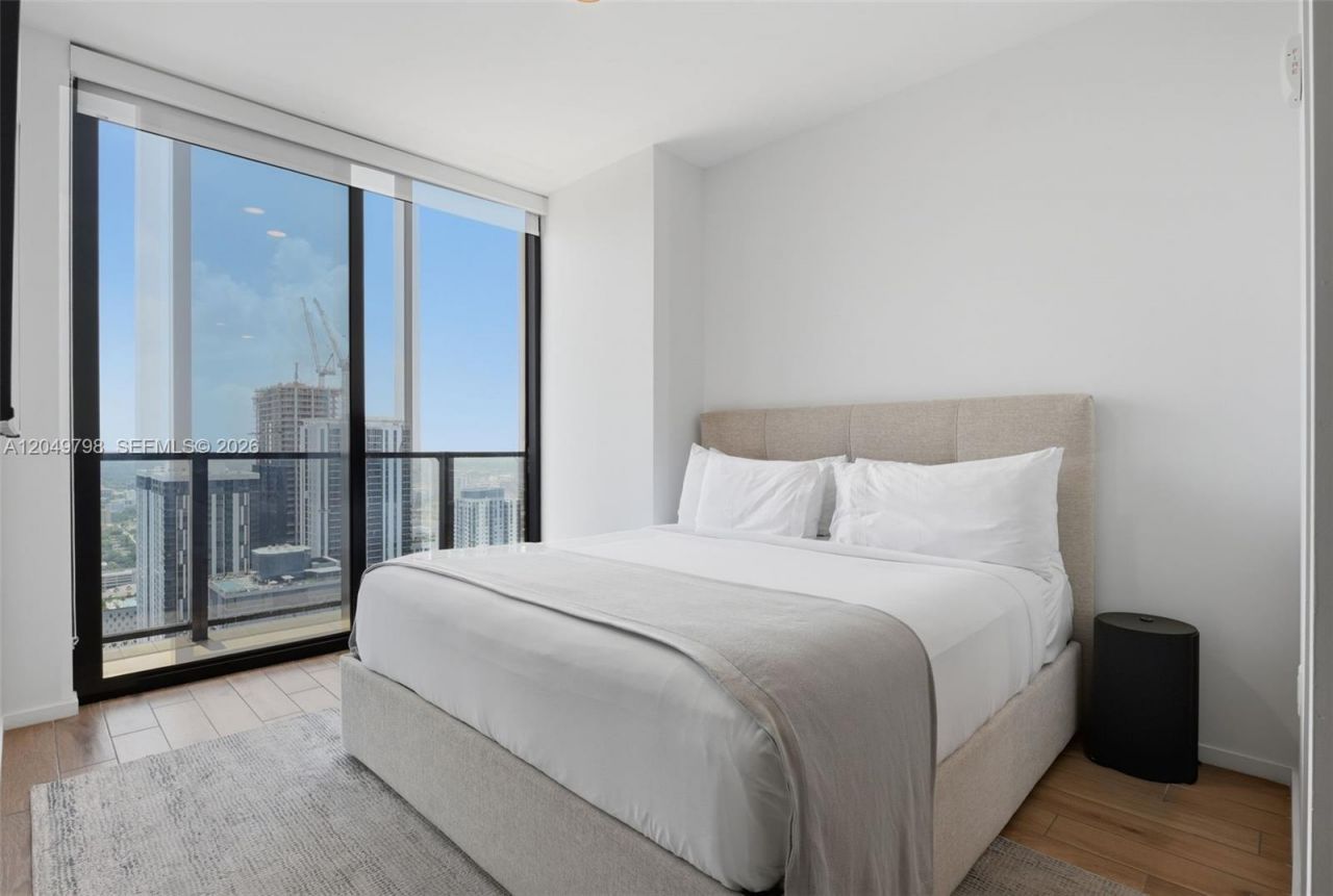 398 NE 5th St , Unit 4719, Miami, FL 33132 Photo