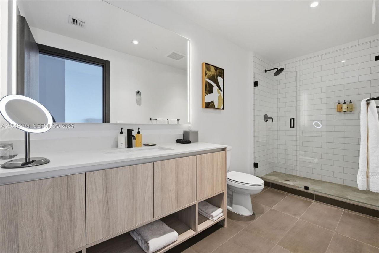 398 NE 5th St , Unit 4719, Miami, FL 33132 Photo